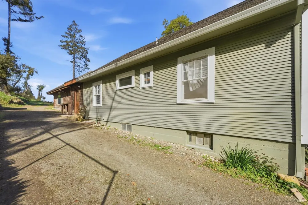 1830 Howell Mountain Road St. Helena, CA 94574