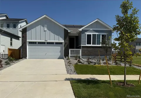 1383 Loraine Circle S