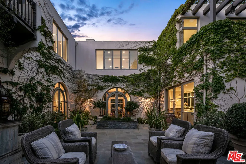 850 Muskingum Avenue Pacific Palisades, CA 90272