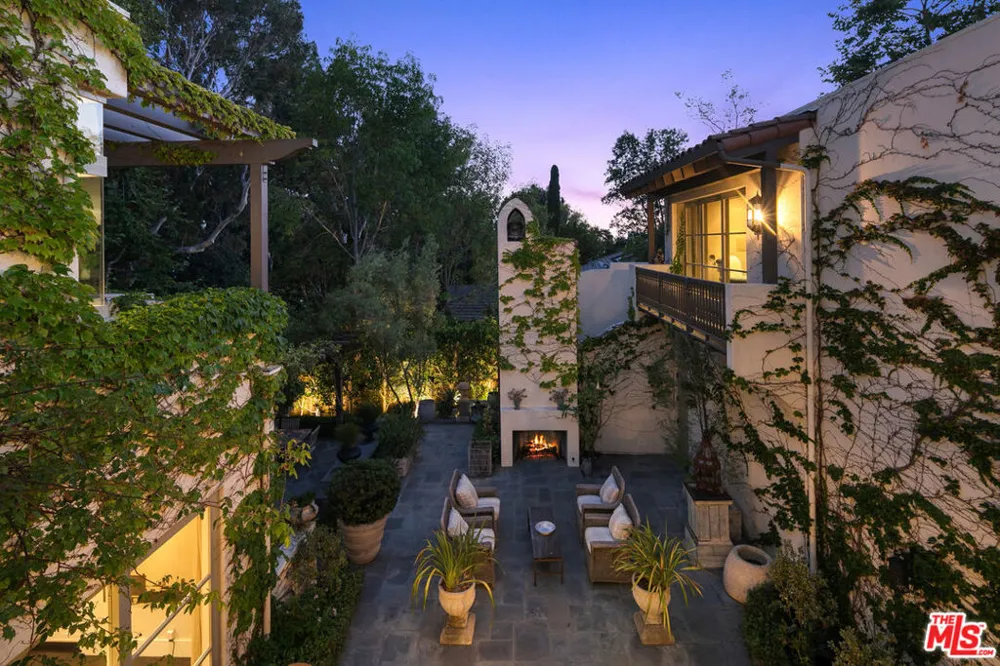 850 Muskingum Avenue Pacific Palisades, CA 90272