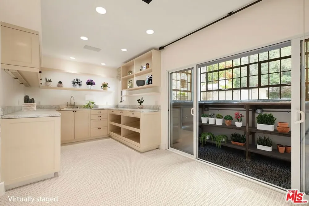 850 Muskingum Avenue Pacific Palisades, CA 90272