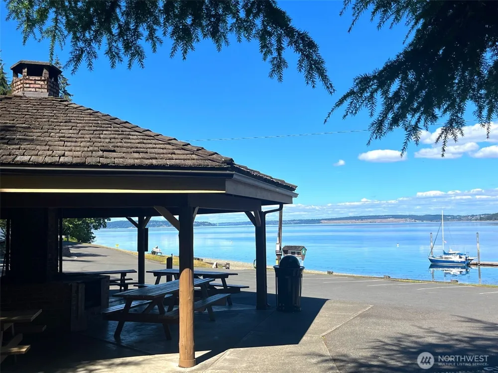 10511 130th Avenue Anderson Island, WA 98303