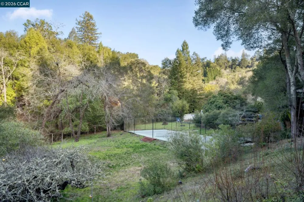 49 Tiger Tail Court Orinda, CA 94563