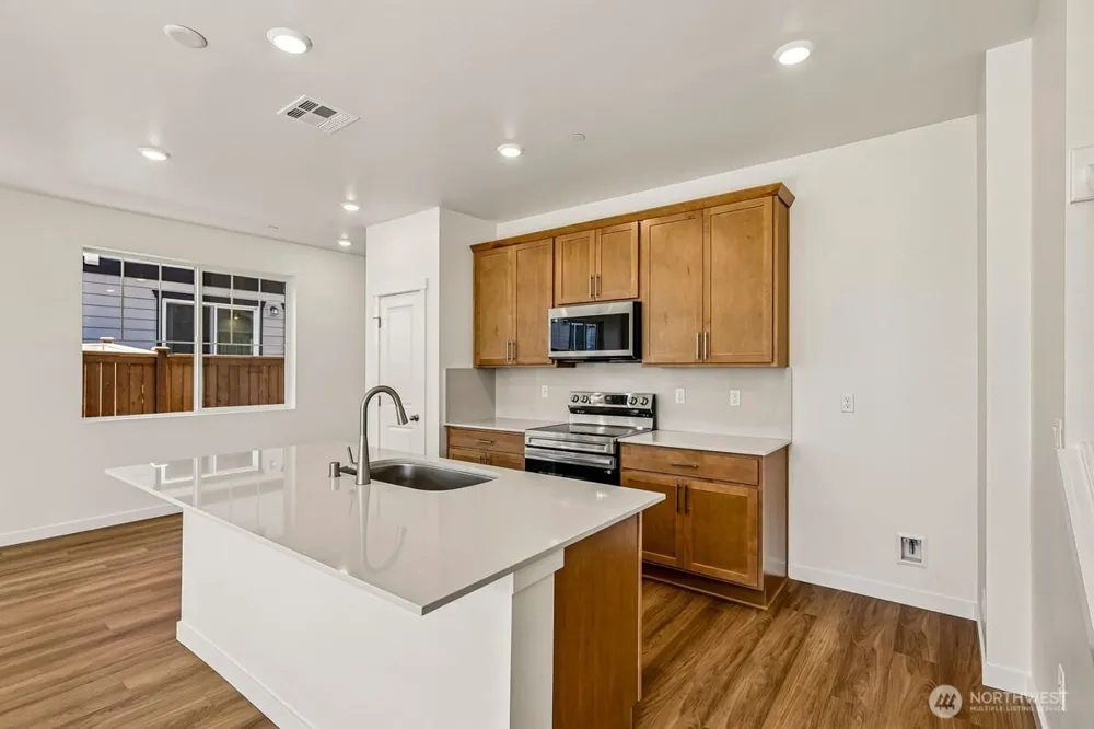 8520 42nd Place NE #ES76 Marysville, WA 98270