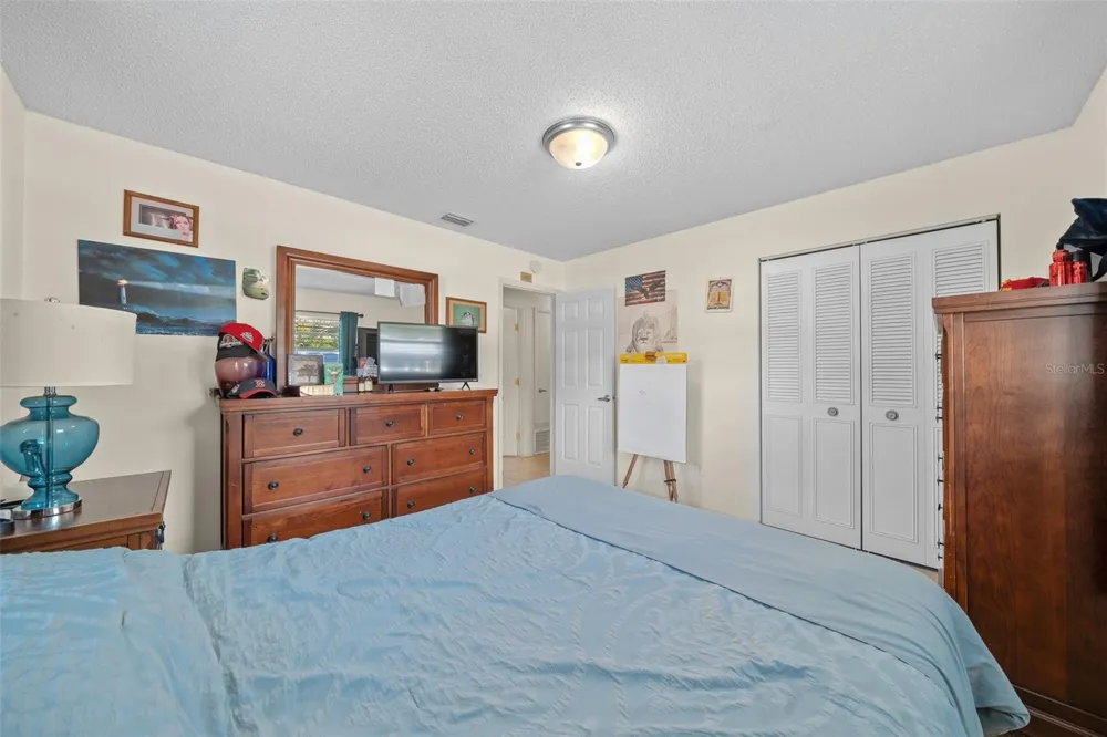 2004 NE 52ND STREET ocala, FL 34479