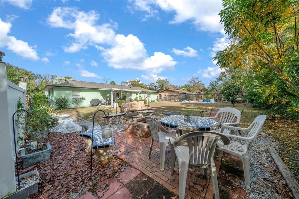 2004 NE 52ND STREET ocala, FL 34479