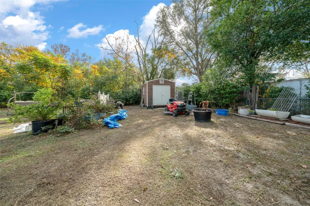 2004 NE 52ND STREET ocala, FL 34479
