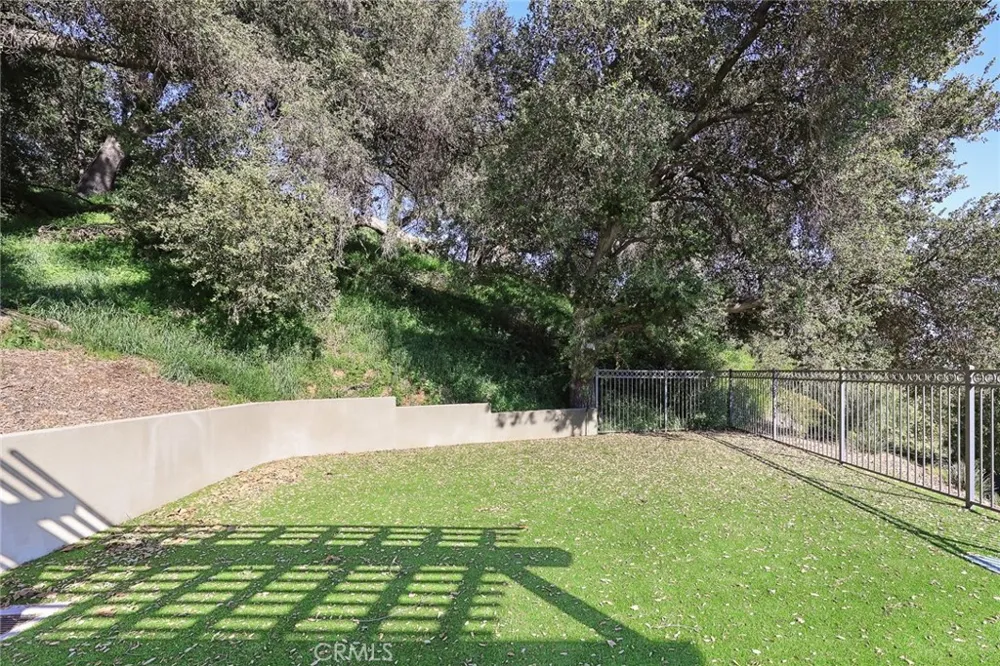 608 Baldwin Court Sierra Madre, CA 91024