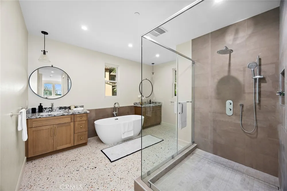 608 Baldwin Court Sierra Madre, CA 91024