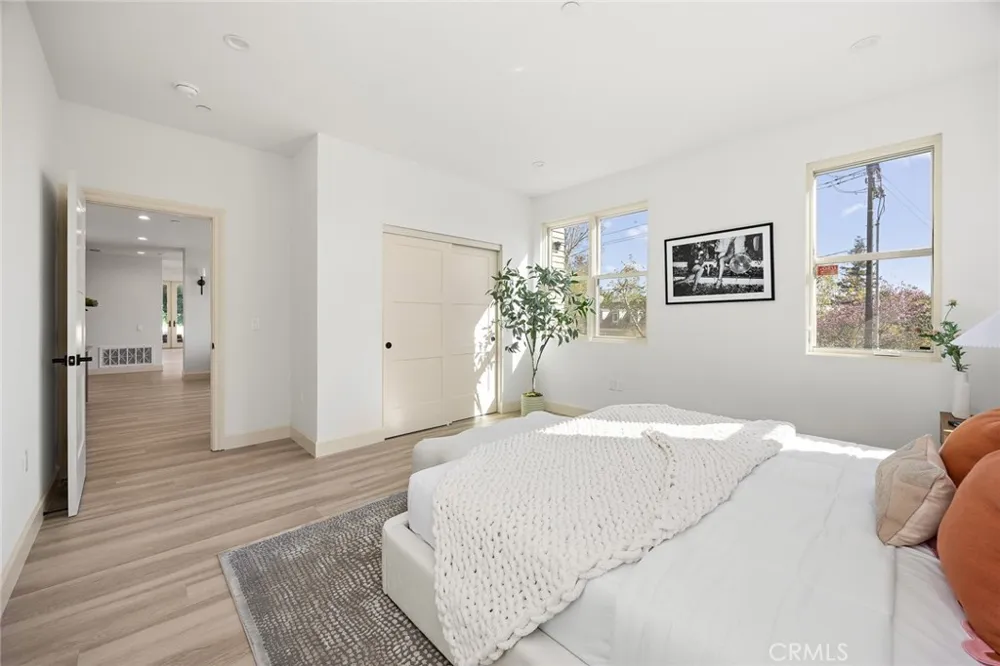608 Baldwin Court Sierra Madre, CA 91024