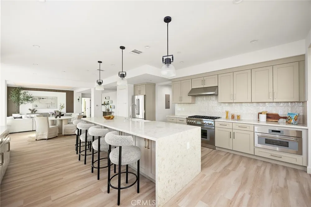 608 Baldwin Court Sierra Madre, CA 91024
