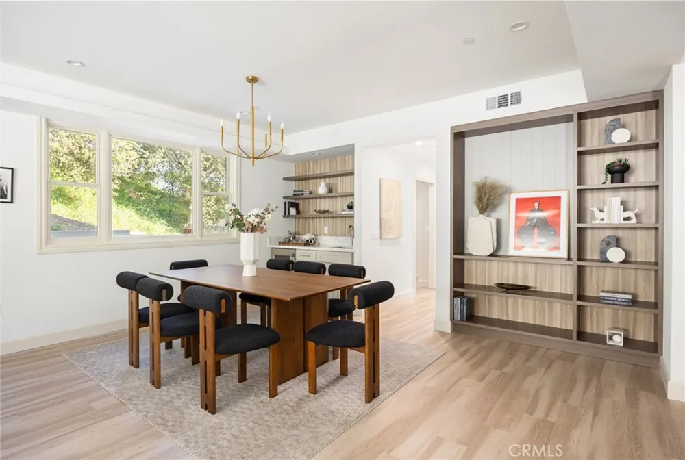 608 Baldwin Court Sierra Madre, CA 91024