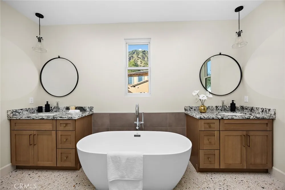 608 Baldwin Court Sierra Madre, CA 91024