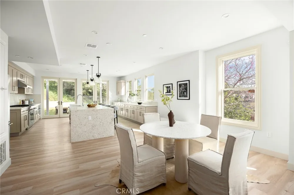 608 Baldwin Court Sierra Madre, CA 91024