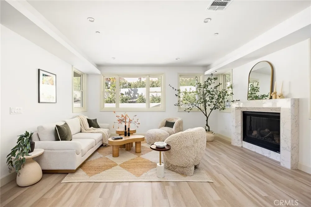 608 Baldwin Court Sierra Madre, CA 91024