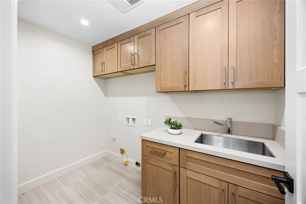 608 Baldwin Court Sierra Madre, CA 91024