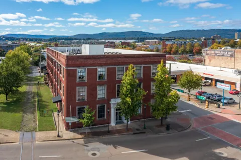 1301 Market Street #301