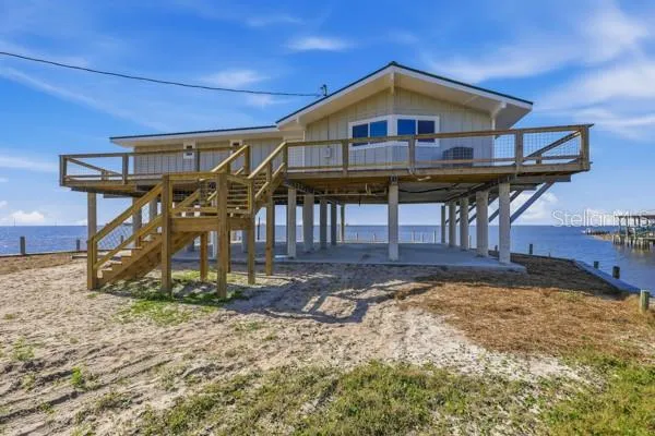 18 4TH STREET Horseshoe Beach, FL 32648