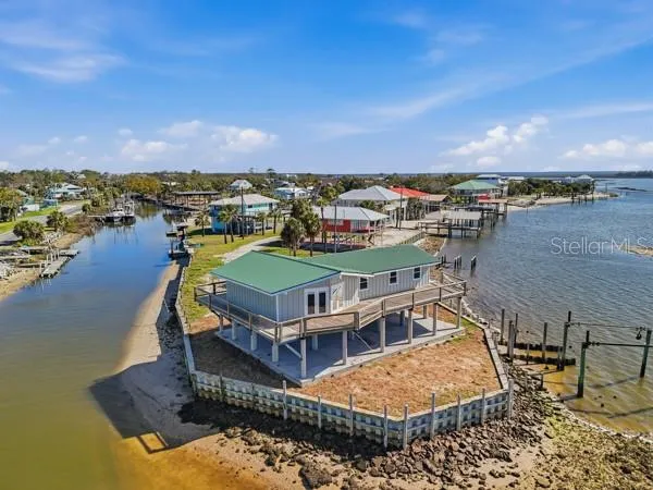 18 4TH STREET Horseshoe Beach, FL 32648