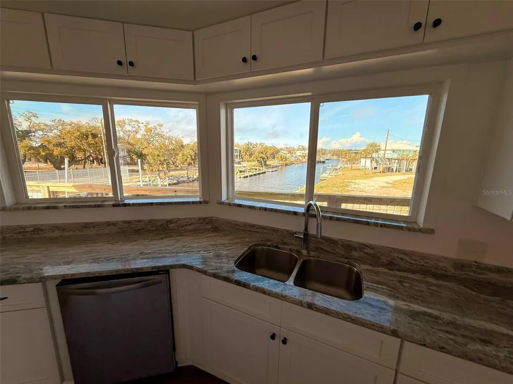 18 4TH STREET Horseshoe Beach, FL 32648