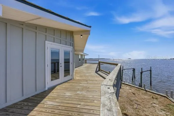 18 4TH STREET Horseshoe Beach, FL 32648
