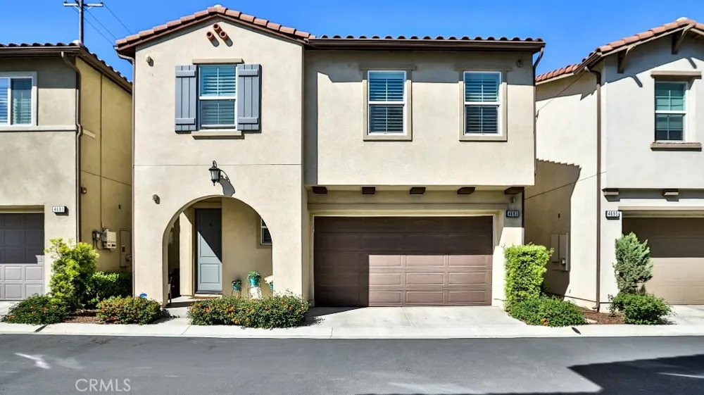 4693 Holly Long Beach, CA 90805