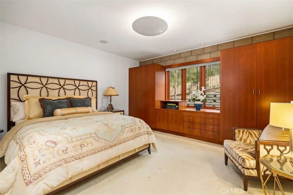 2540 Crow Foot Lane Diamond Bar, CA 91765
