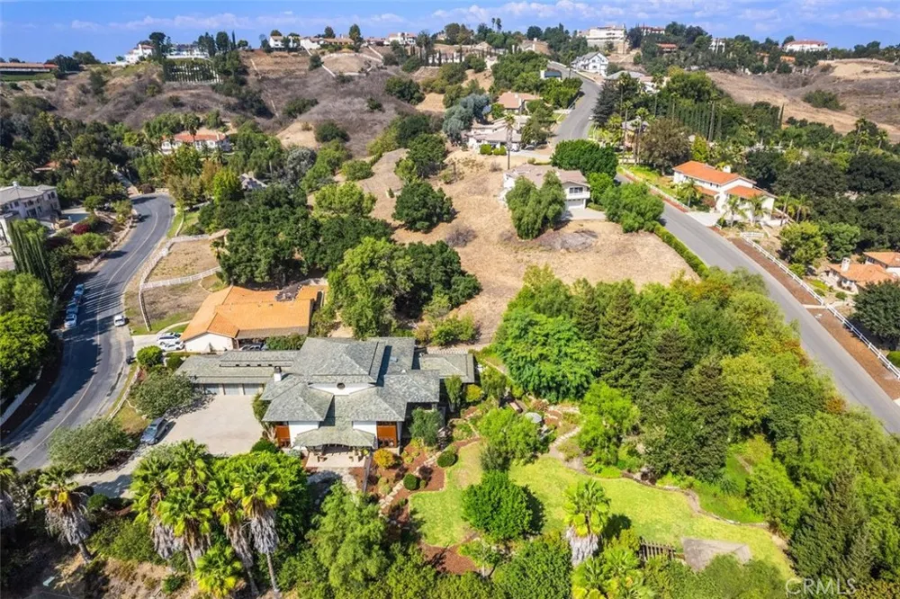2540 Crow Foot Lane Diamond Bar, CA 91765