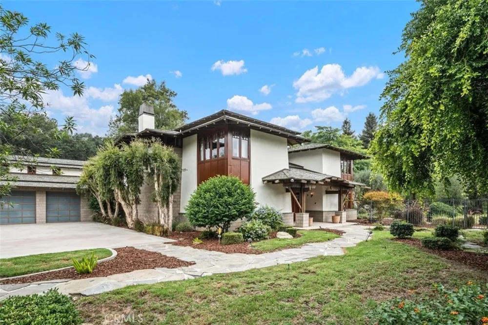 2540 Crow Foot Lane Diamond Bar, CA 91765