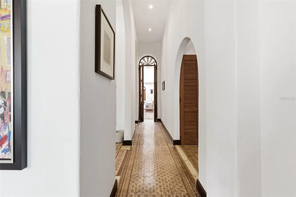 65 CALLE SAN FRANCISCO Old San Juan, PR 00901