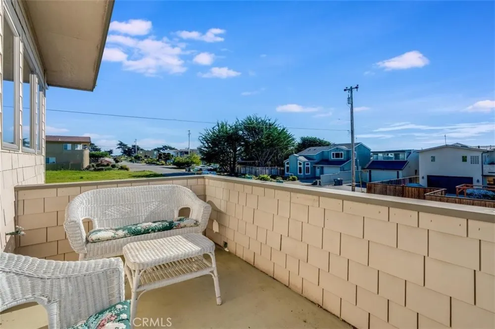 305 Ivar Street Cambria, CA 93428