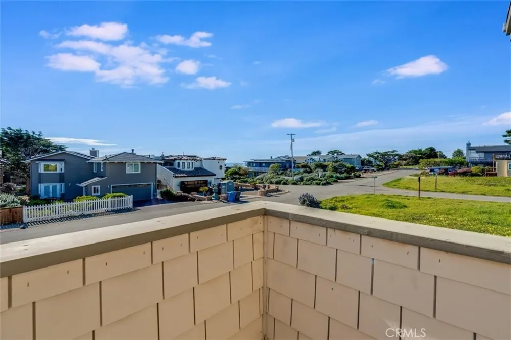 305 Ivar Street Cambria, CA 93428