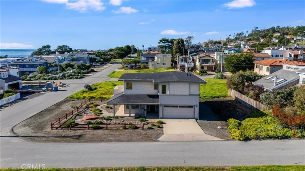 305 Ivar Street Cambria, CA 93428