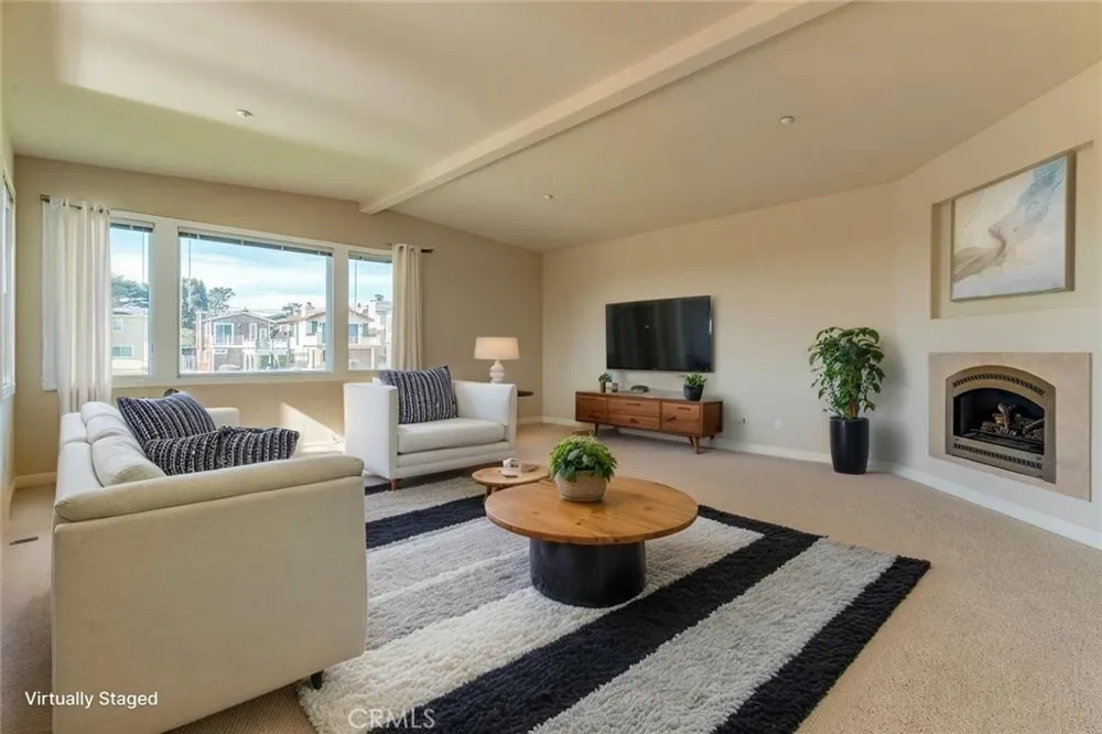 305 Ivar Street Cambria, CA 93428