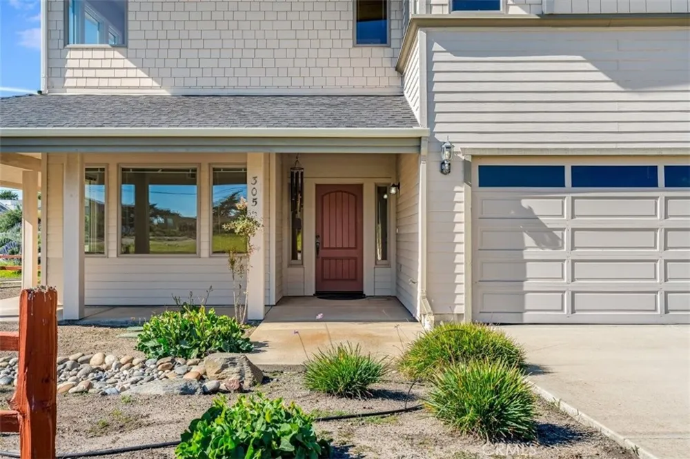 305 Ivar Street Cambria, CA 93428