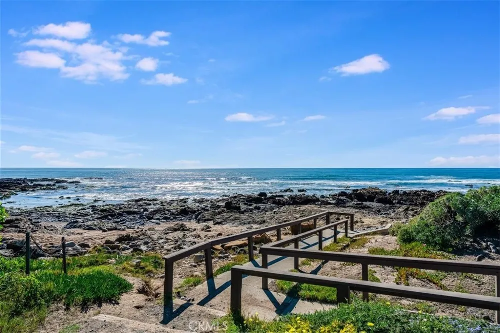 305 Ivar Street Cambria, CA 93428