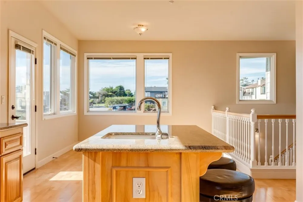 305 Ivar Street Cambria, CA 93428