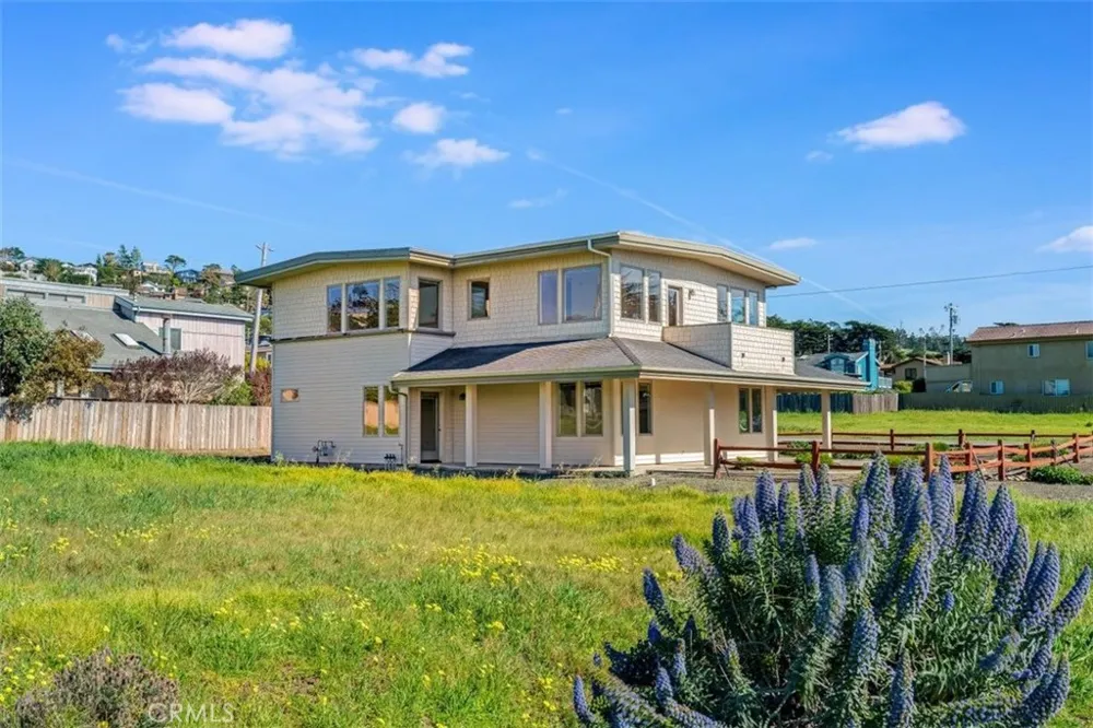 305 Ivar Street Cambria, CA 93428