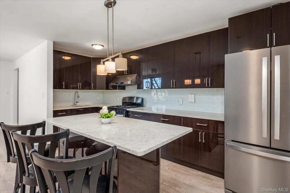 6011 Broadway #5E Woodside, NY 11377