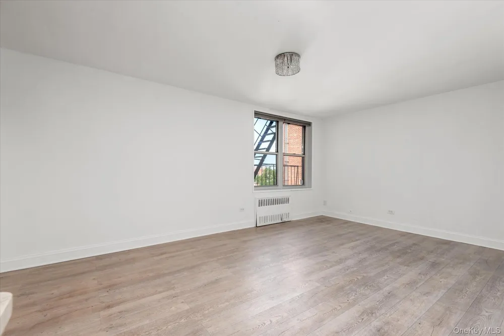 6011 Broadway #5E Woodside, NY 11377