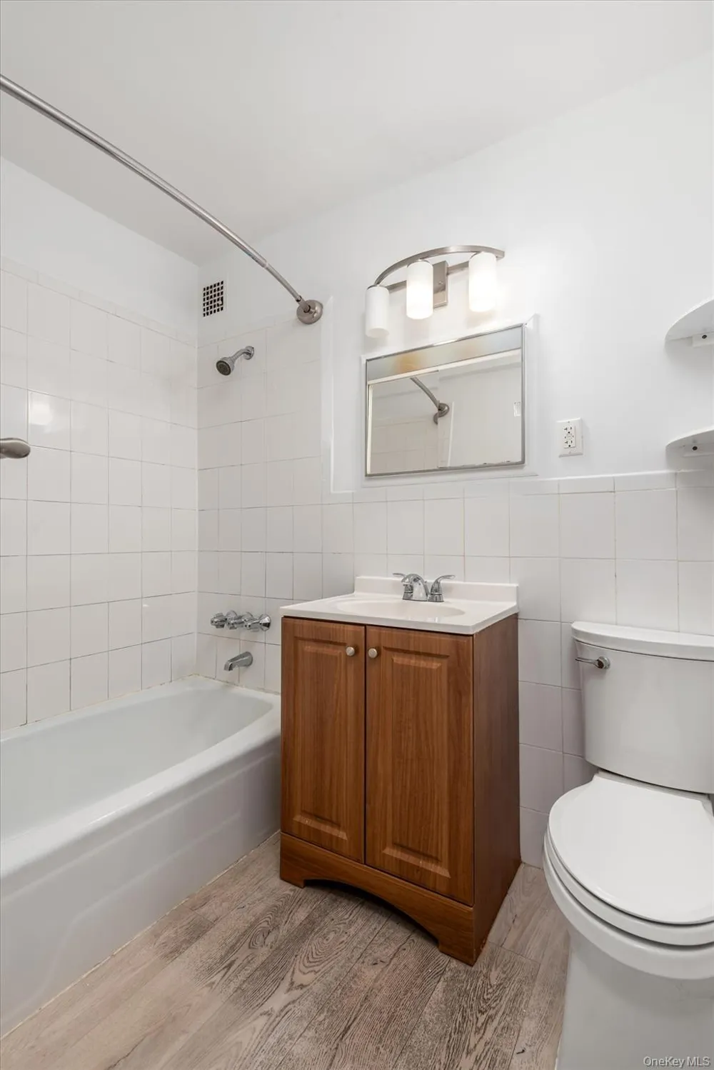 6011 Broadway #5E Woodside, NY 11377
