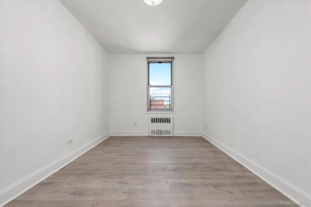 6011 Broadway #5E Woodside, NY 11377