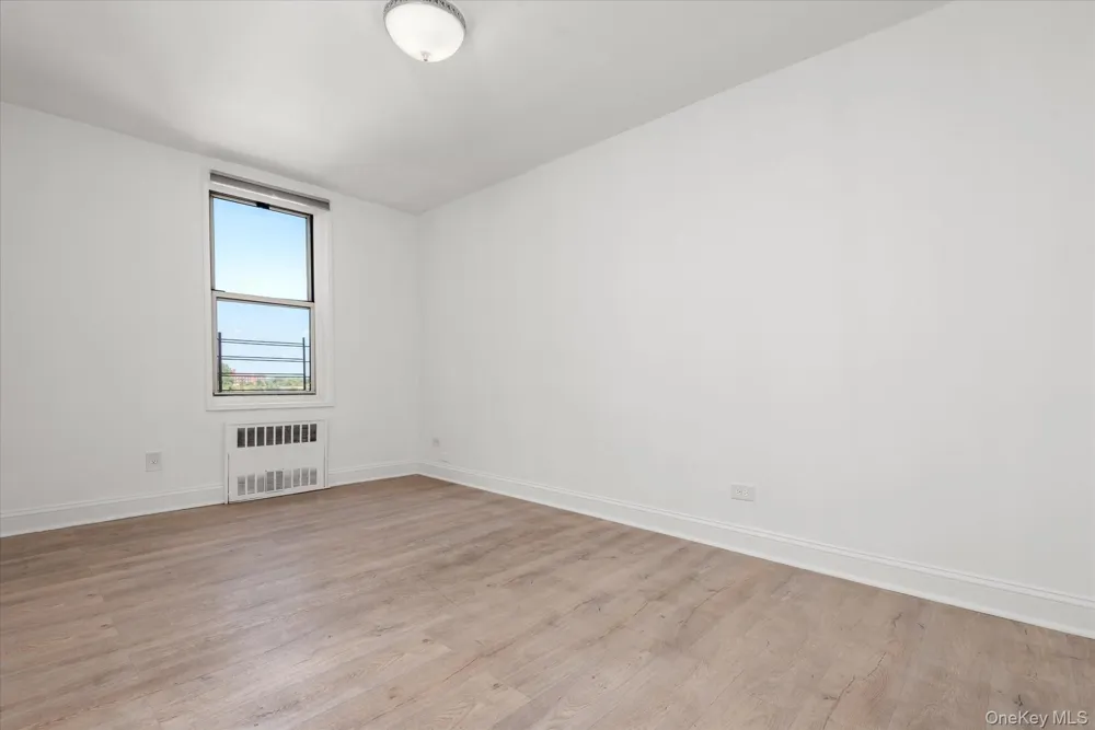 6011 Broadway #5E Woodside, NY 11377
