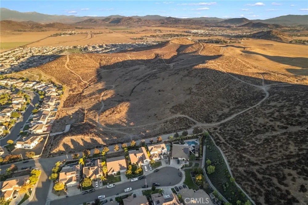 Melmore Menifee, CA 92584