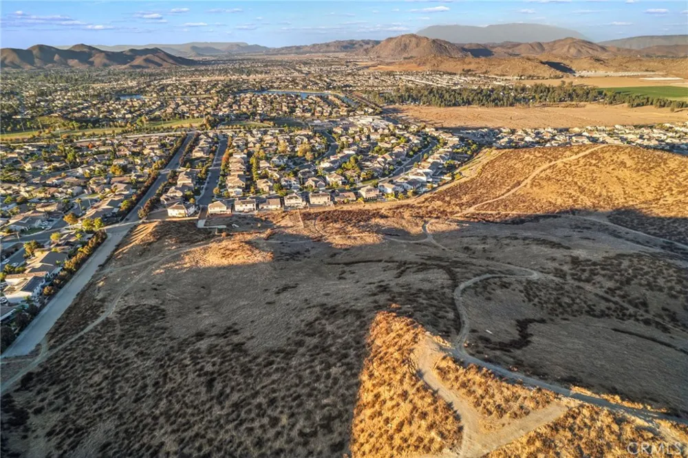 Melmore Menifee, CA 92584