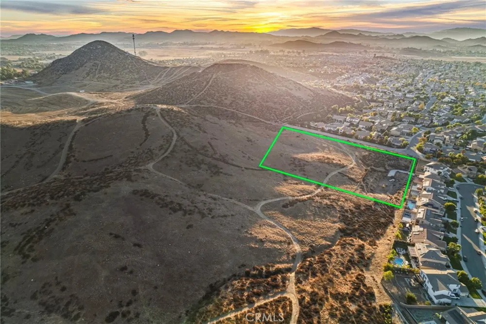 Melmore Menifee, CA 92584