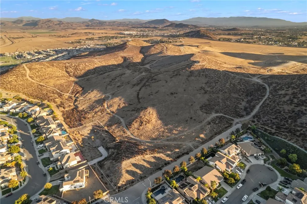 Melmore Menifee, CA 92584