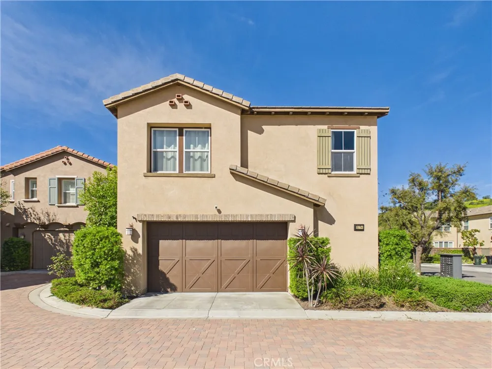 3174 E Piru Brea, CA 92821