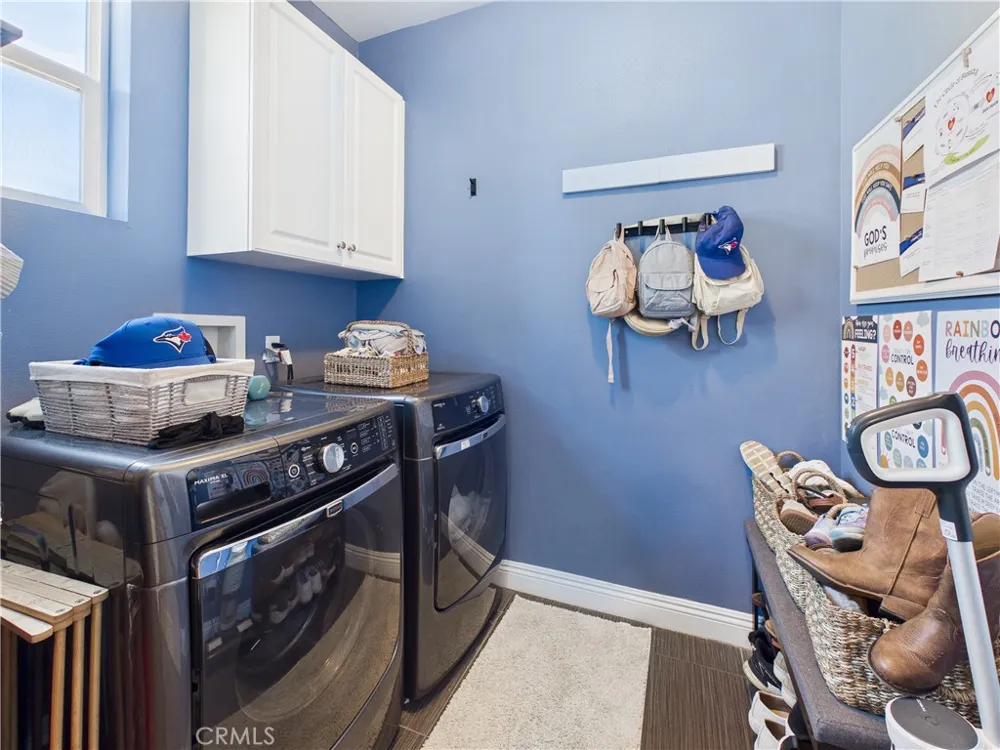 3174 E Piru Brea, CA 92821