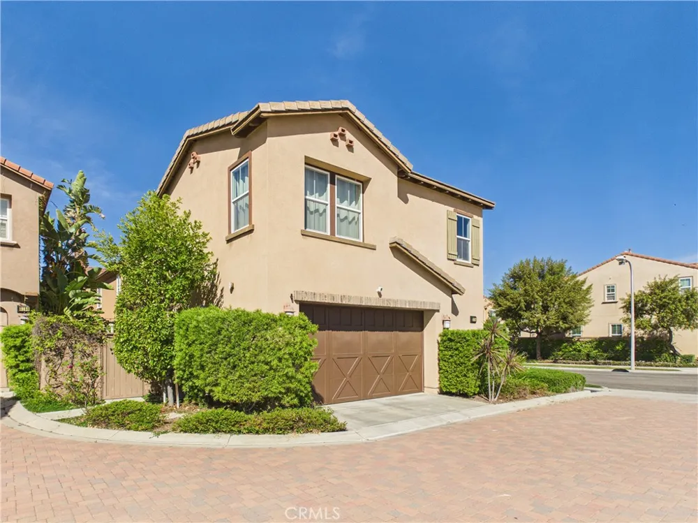 3174 E Piru Brea, CA 92821